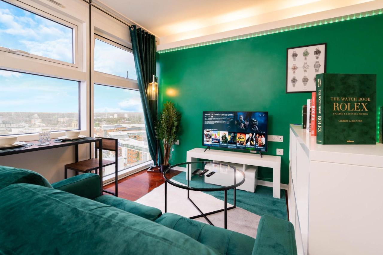 Maevela Apartments - Top Floor Rolex Themed Studio Apt Inside The Cube, Mailbox - Free Netflix & Wifi Birmingam Exterior foto
