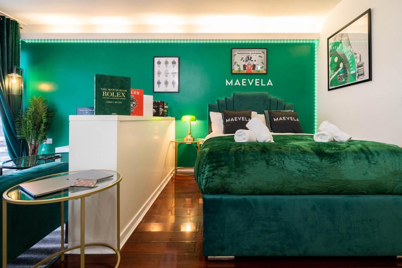 Maevela Apartments - Top Floor Rolex Themed Studio Apt Inside The Cube, Mailbox - Free Netflix & Wifi Birmingam Exterior foto